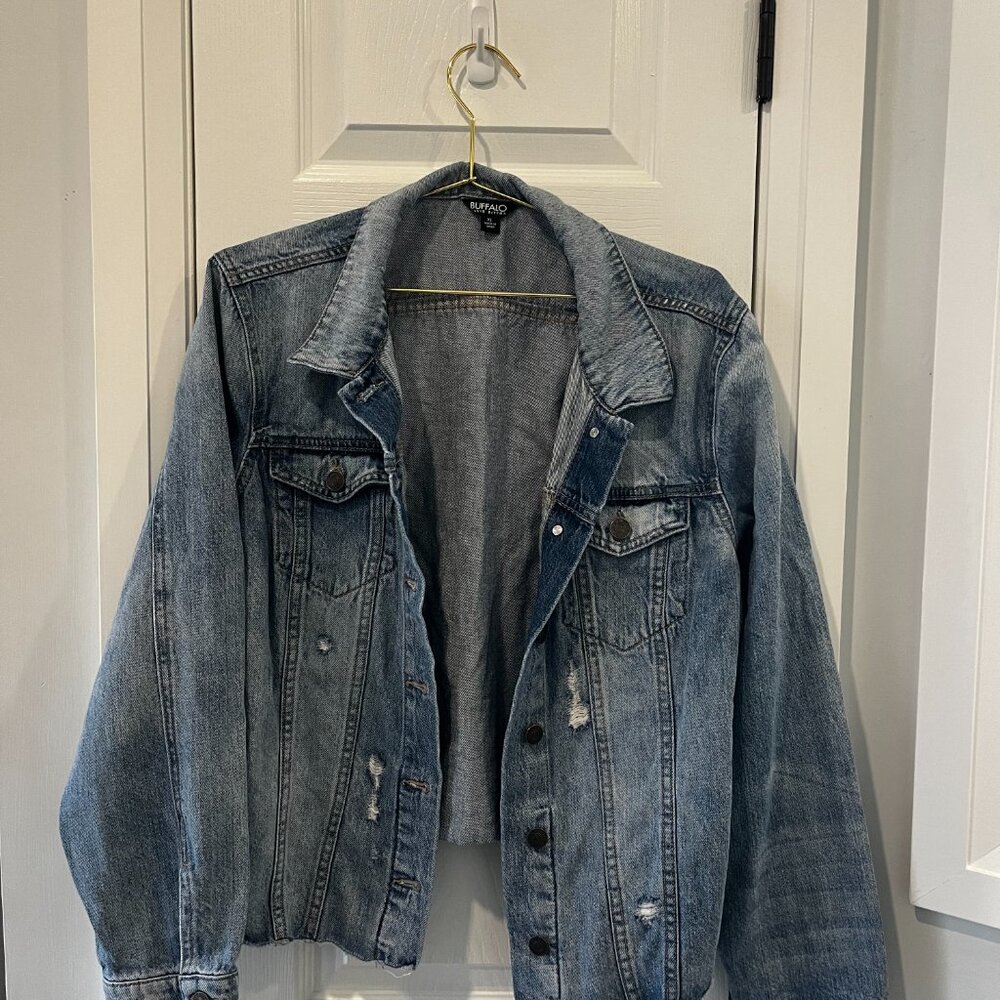 Buffalo David Bitton Womens XL Distressed Denim Jacket Light Wash Raw Hem Edgy - Picture 2 of 7